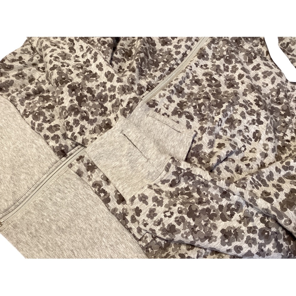 Athleta Women’s Full Zip Jacket With Hoodie & Pant 2Pc Leopard Tracksuit Size M - Picture 12 of 16